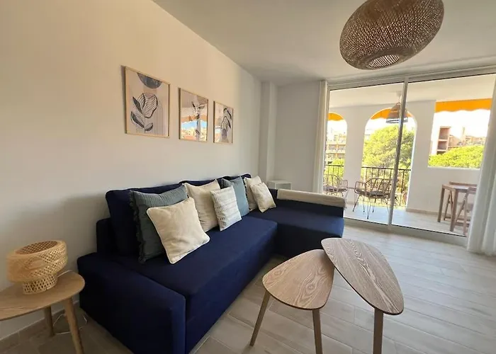 Elegante Y Luminoso Apartamento De Playa